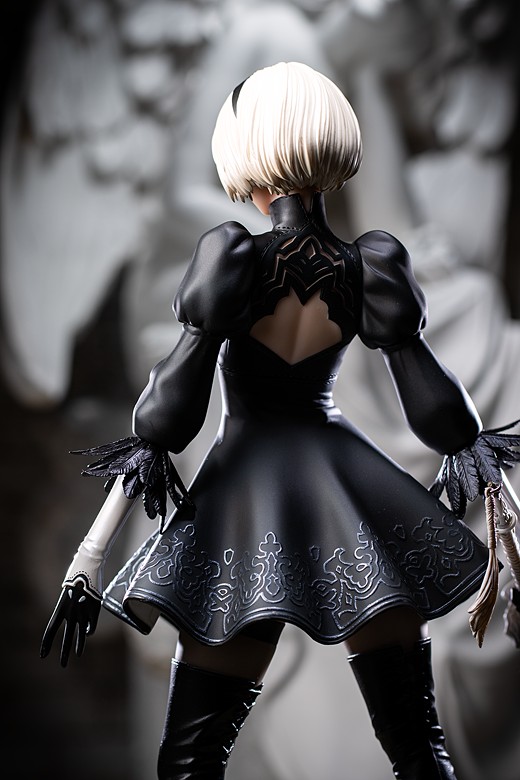 2B figure