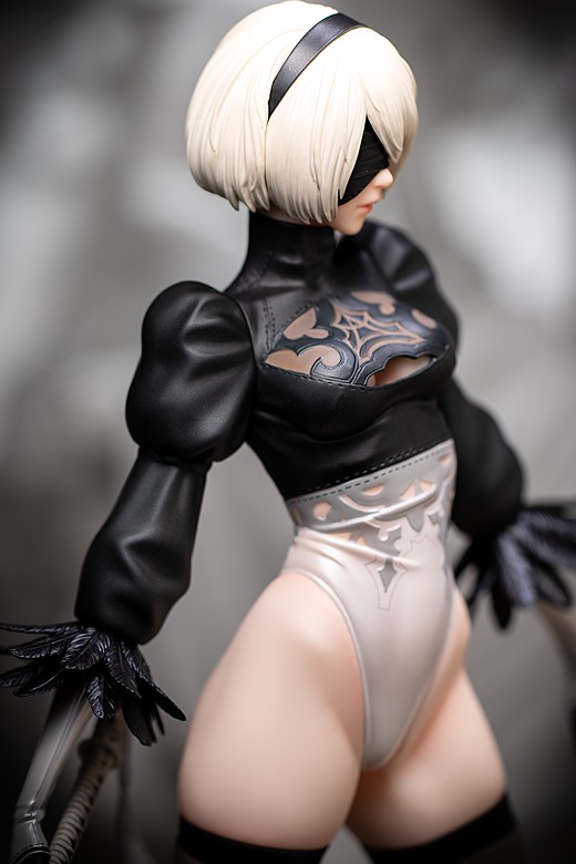 2B figure