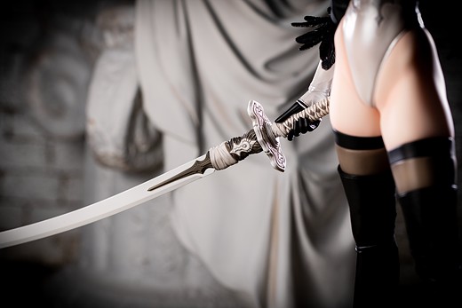 2B figure