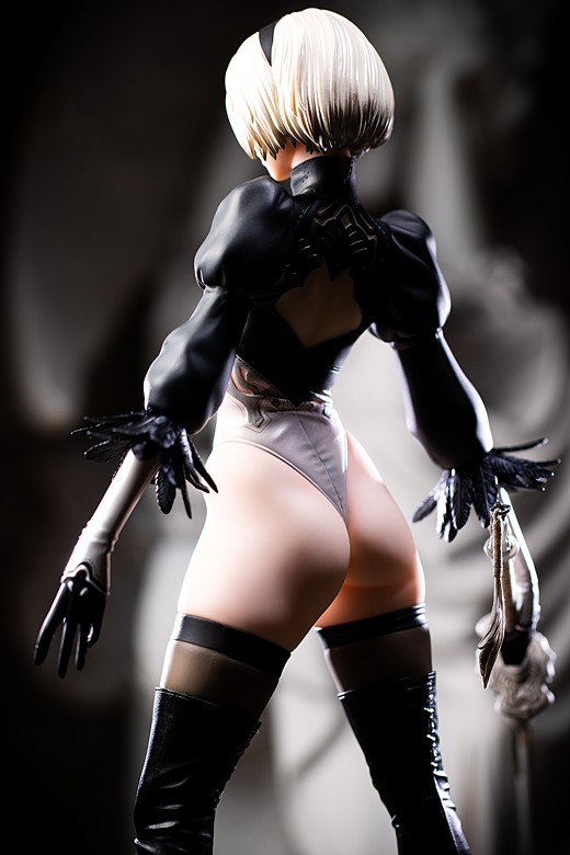 2B figure