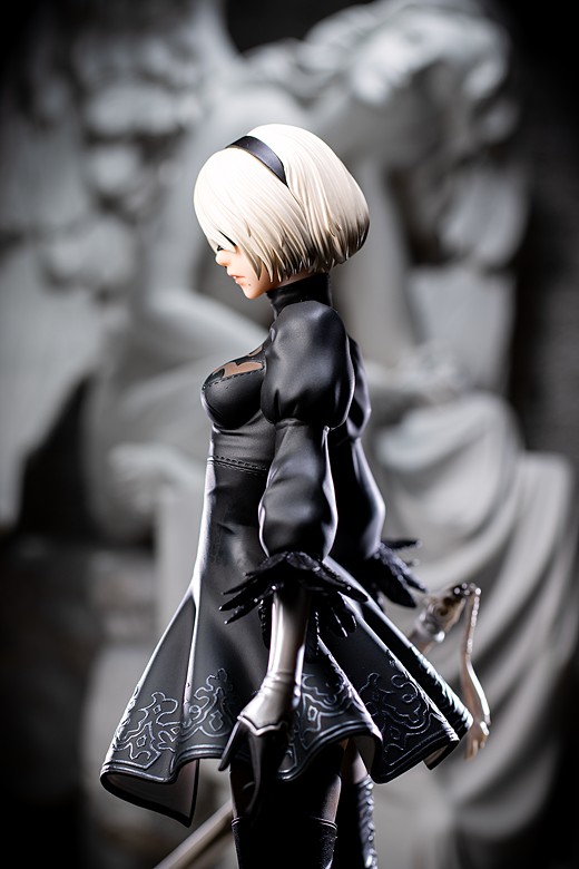 2B figure