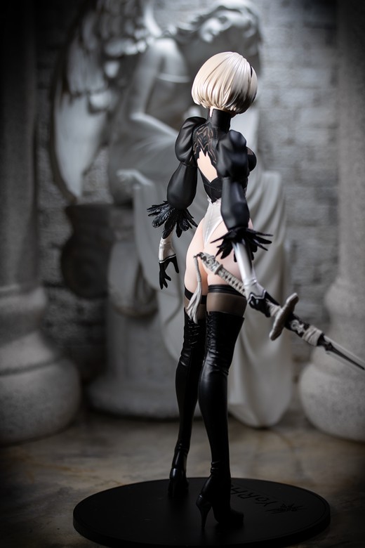 2B figure