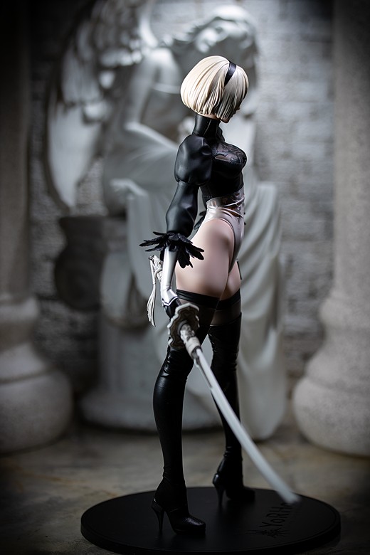 2B figure