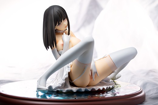 Ai Saeki figure