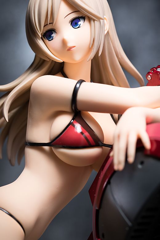 Alisa Ilinichina Amiella figure