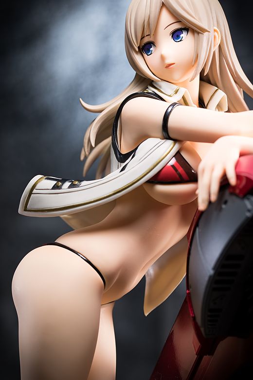 Alisa Ilinichina Amiella figure