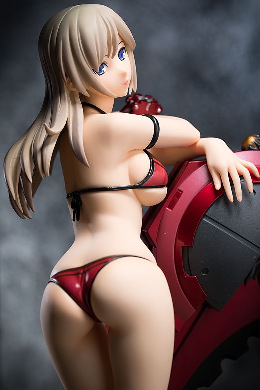 Alisa Ilinichina Amiella figure