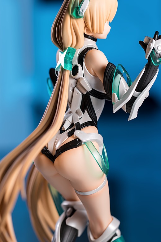 Angela Balzac figure