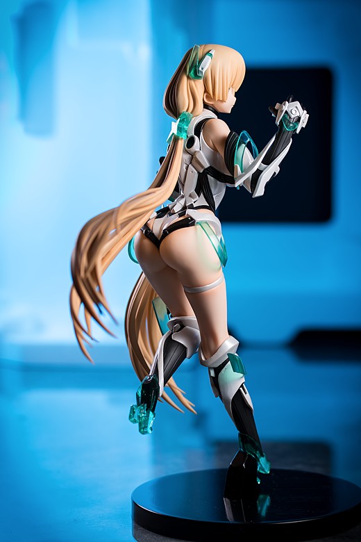 Angela Balzac figure