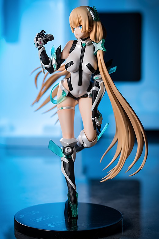 Angela Balzac figure