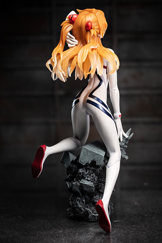 Asuka Langley Shikinami figure