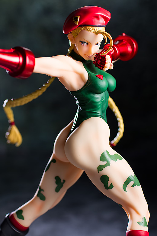 Cammy figure by Kotobukiya