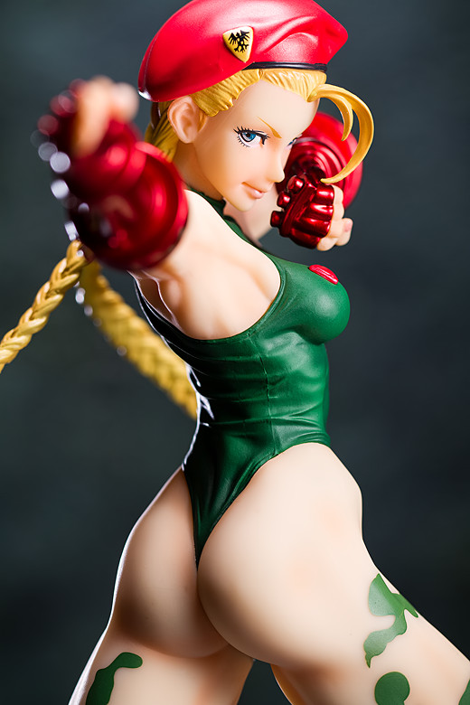 Cammy figure by Kotobukiya