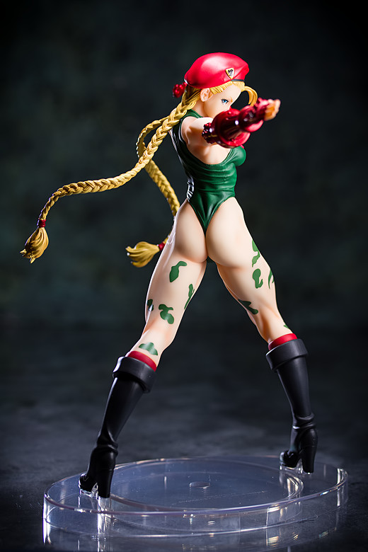 Cammy figure by Kotobukiya