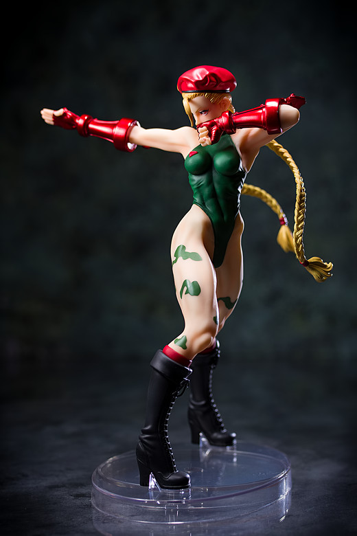 Cammy figure by Kotobukiya