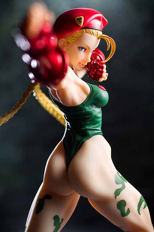 Cammy figure by Kotobukiya