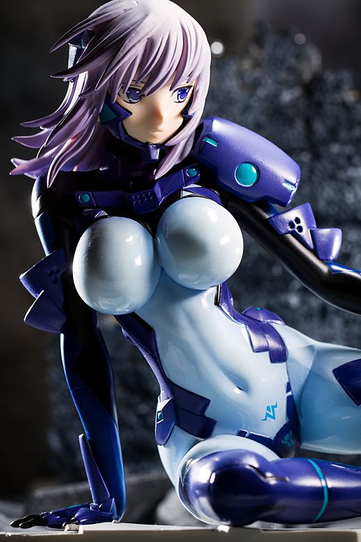 Cryska Barchenowa figure by Kotobukiya