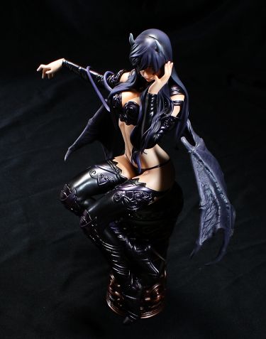 E2046 Demon Girl from Shunya Yamashita Review Image