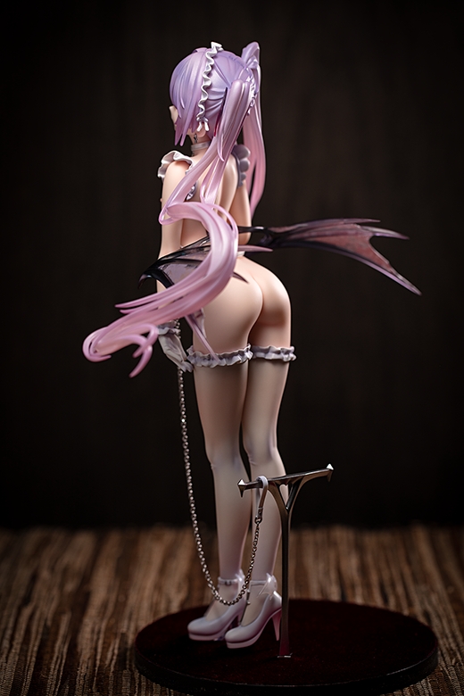 Eve figure