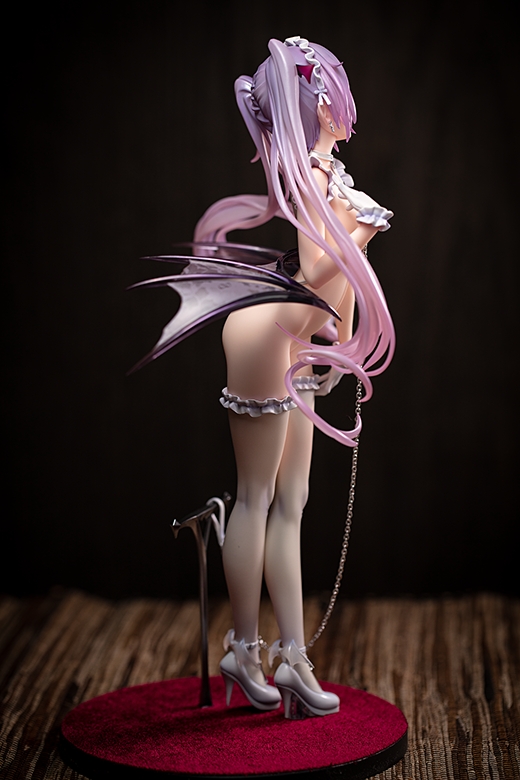 Eve figure