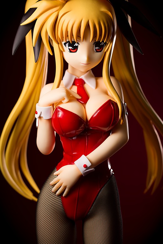 Fate T. Harlaown Magical Lyrical Girl Nanoha StrikerS Figure Review