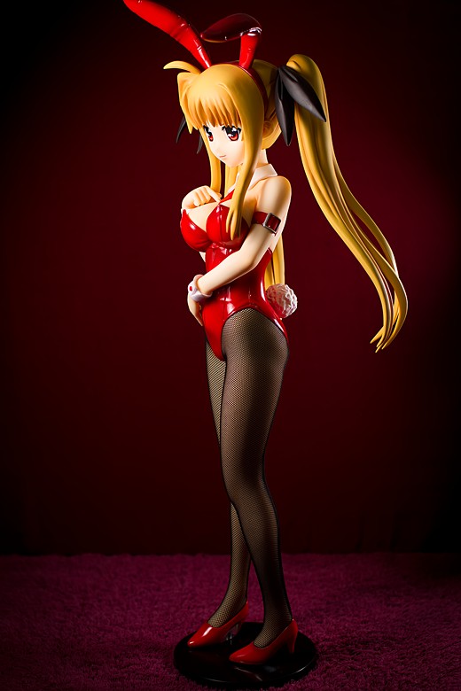 Fate T. Harlaown Magical Lyrical Girl Nanoha StrikerS Figure Review