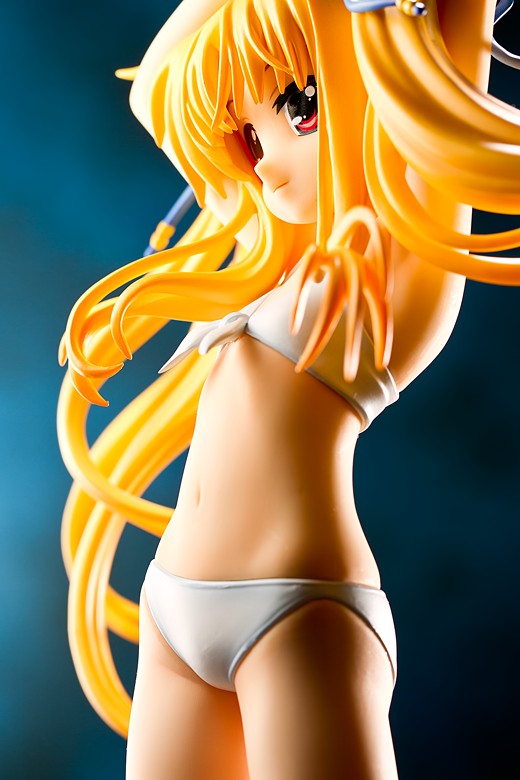 Fate Testarossa Swimsuit Figure Review