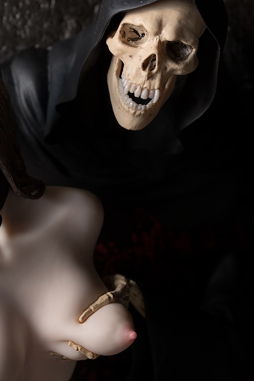 Hell Seducer figure