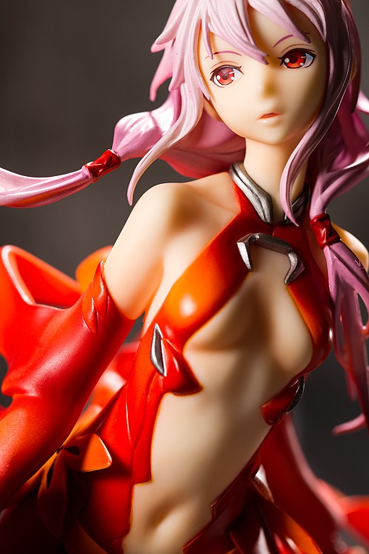 Inori's face