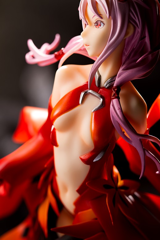 Inori, left side