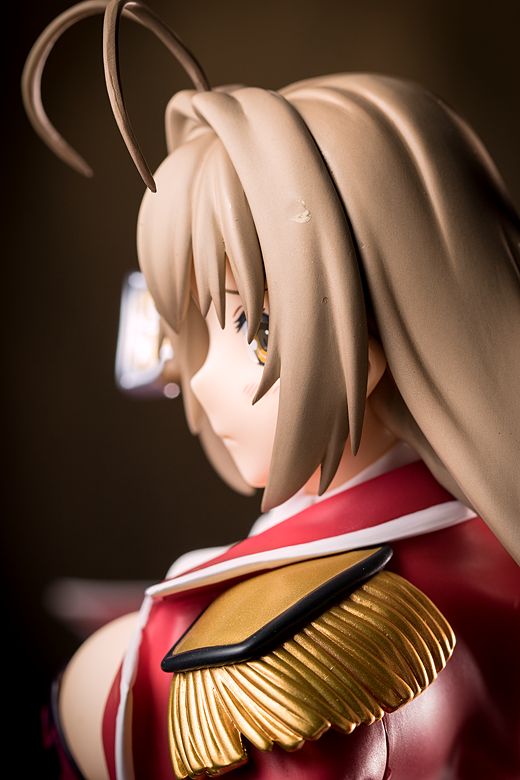 Isuzu Sento figure