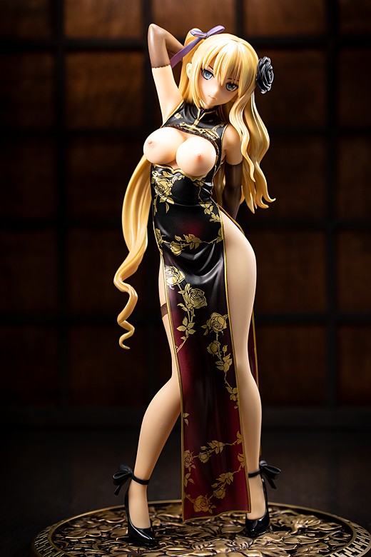 Jin-Lian figure