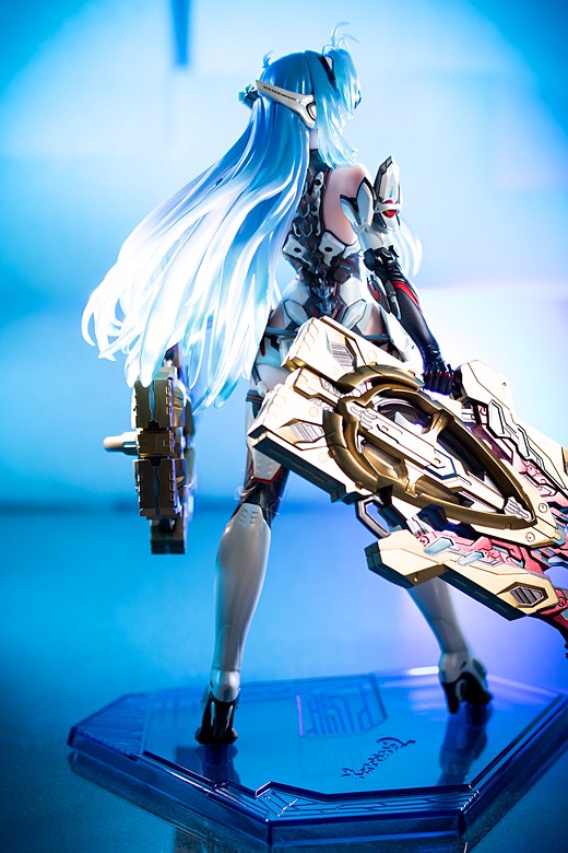 KOS-MOS figure