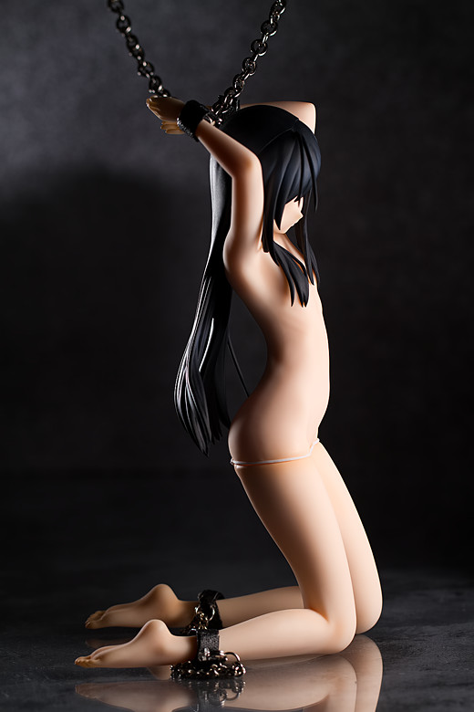 Kuroyukihime figure by Max Factory