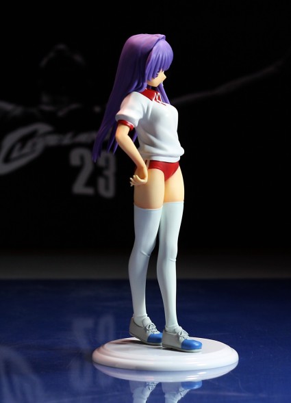 Wave Kyou Fujibayashi from Clannad Review