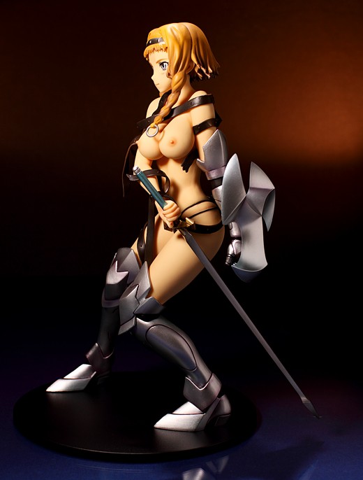 Daiki Kougyou Reina from Queen's Blade Figure Review