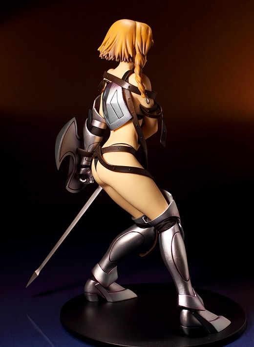 Daiki Kougyou Leina from Queen's Blade Figure Review