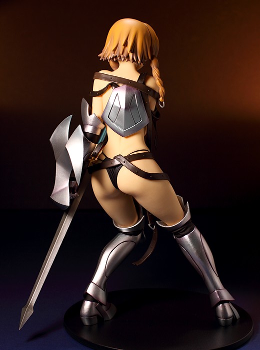 Daiki Kougyou Leina from Queen's Blade Figure Review