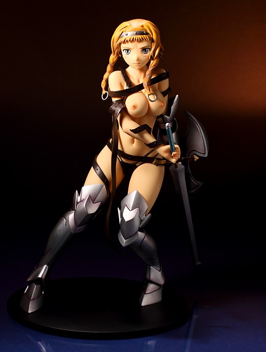 Daiki Kougyou Leina from Queen's Blade Figure Review