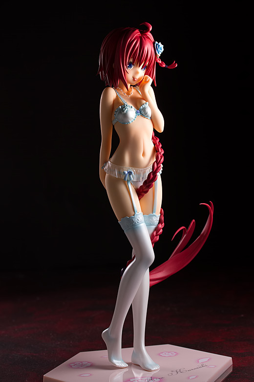 Mea Kurosaki figure