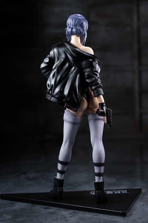 Motoko Kusanagi figure