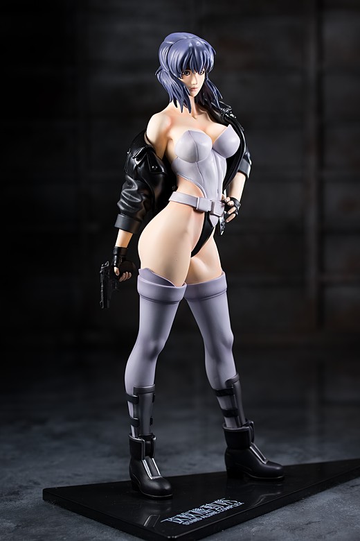 Motoko Kusanagi figure