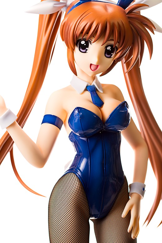 Nanoha Takamachi Figure Review