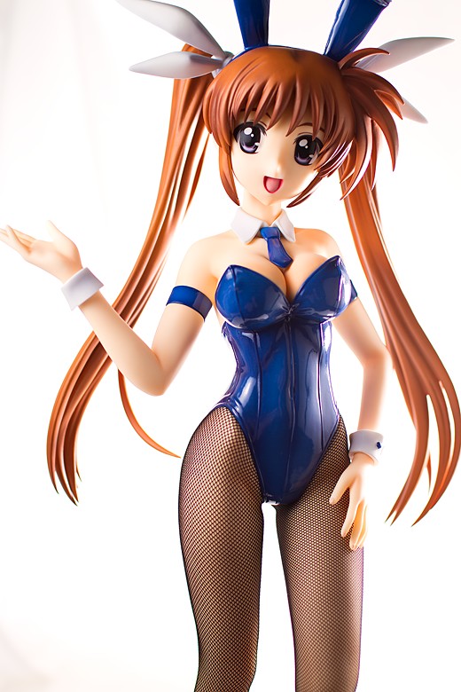 Nanoha Takamachi Figure Review