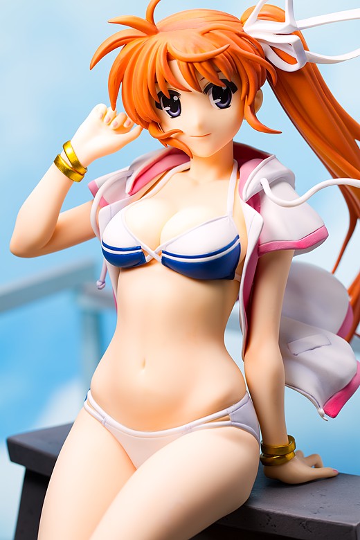 Nanoha Takamachi from Magical Girl Lyrical Nanoha StrikerS Figure Review