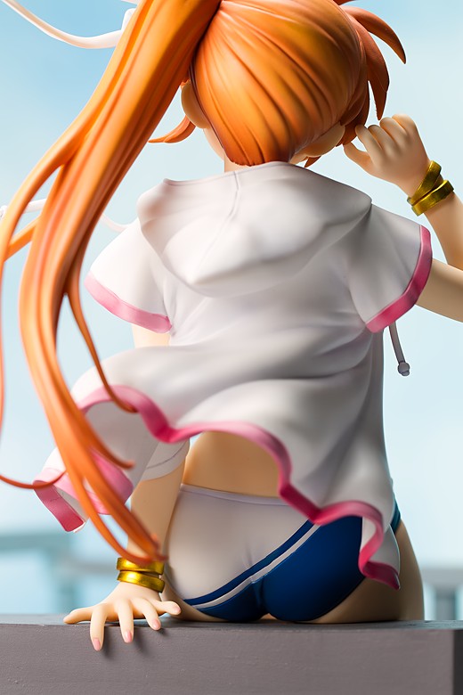 Nanoha Takamachi from Magical Girl Lyrical Nanoha Str ikerS Figure Review