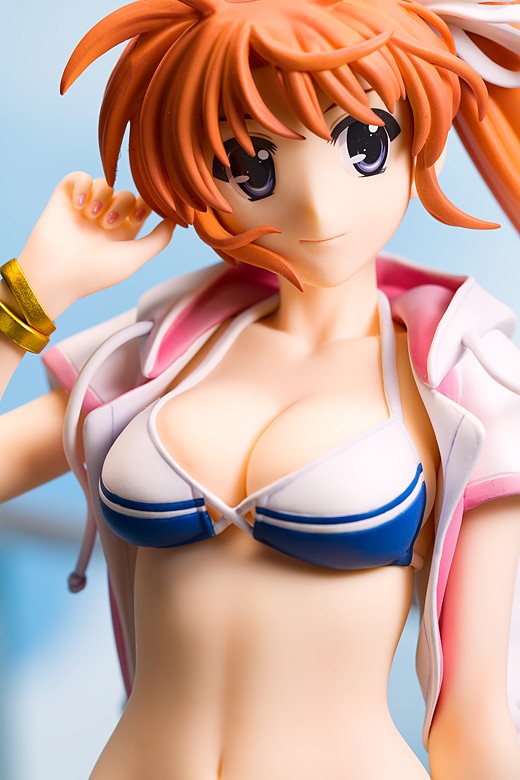 Nanoha Takamachi from Magical Girl Lyrical Nanoha StrikerS Figure Review