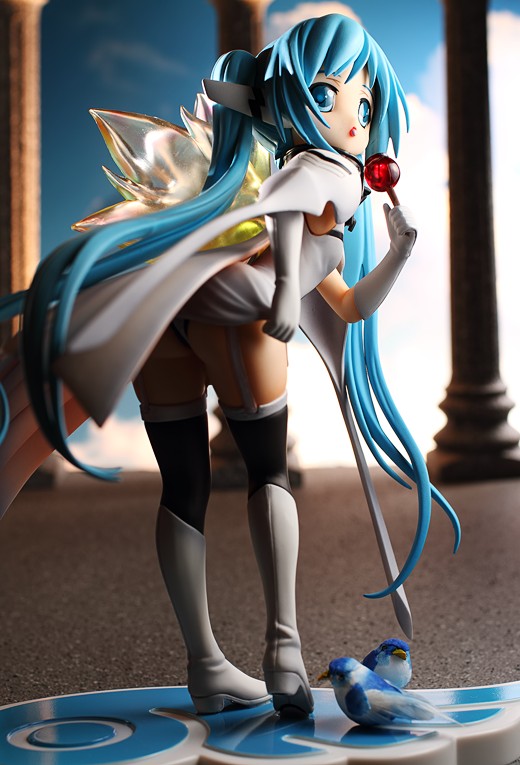 Plum Nymph from Sora no Otoshimono Figure Review