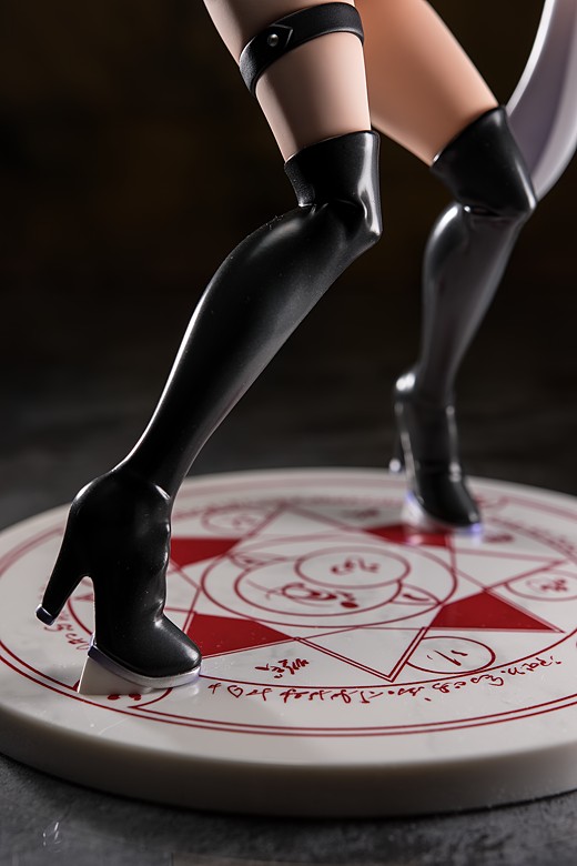 Rin Tohsaka figure