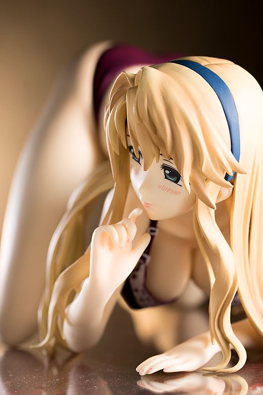 Satellizer el Bridget figure